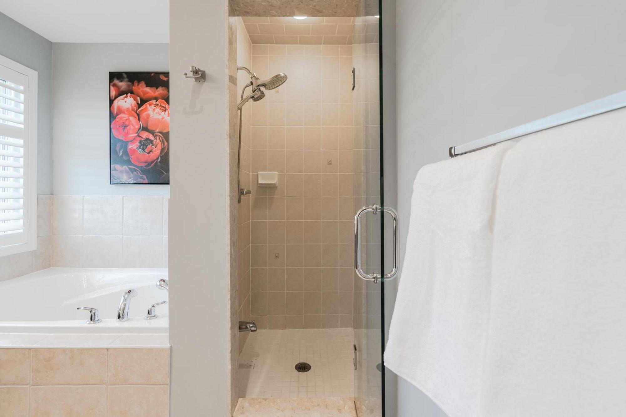 Cozy 5 Bedroom House Holiday home Mississauga