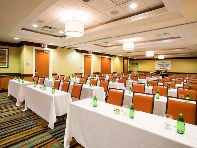 Fairfield & By Marriott Toronto Airport