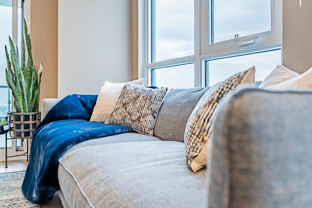 Apartment Amazing 3 Bed 4 Bath Penthouse With Roof Terrace Close To Airport *