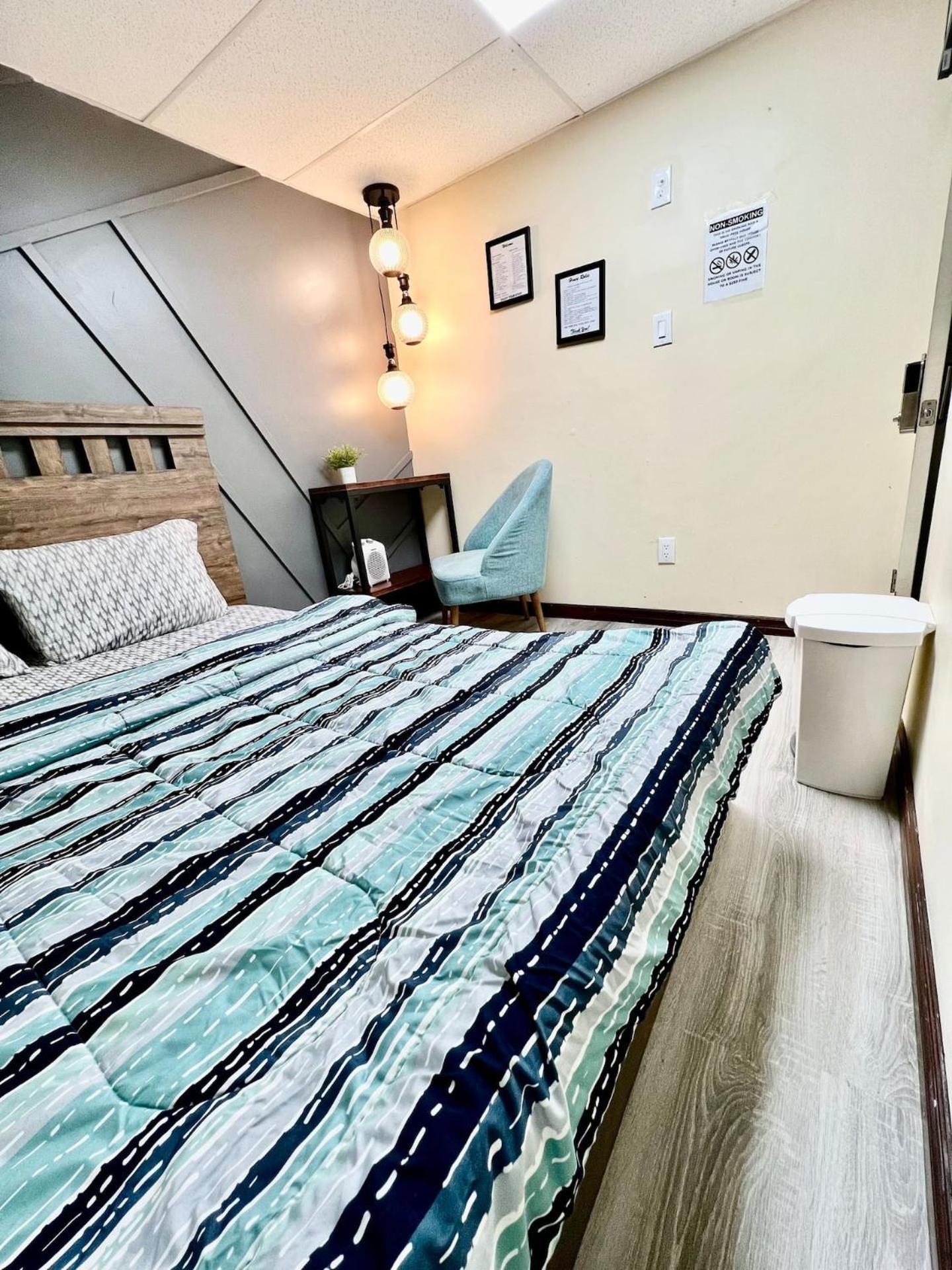 Holiday home R6 Near Airport *