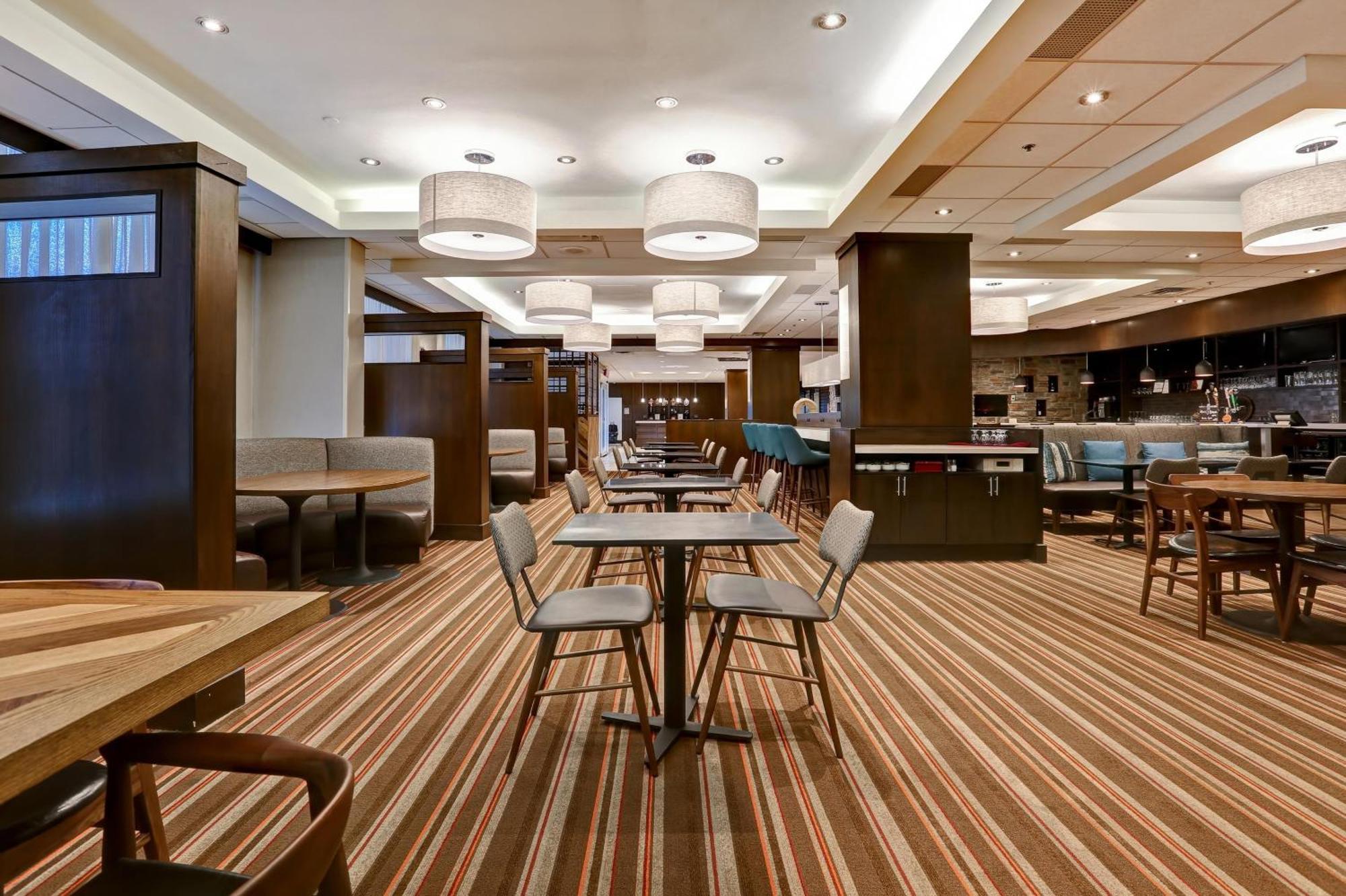 Hotel Four Points By Sheraton Toronto Mississauga